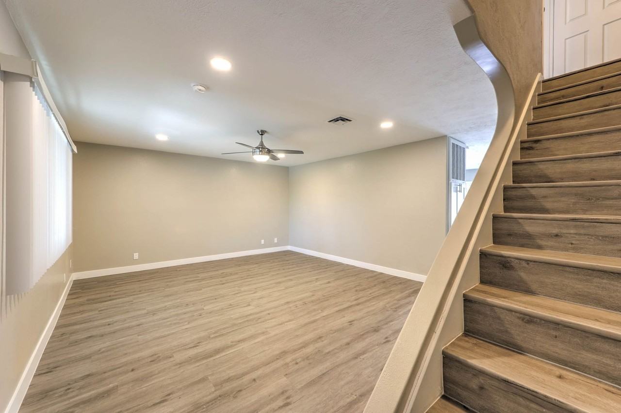 343 Greenbriar Townhouse Way - Photo 7 of 25