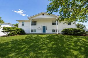 featured image of 2908 Leeway Dr #D