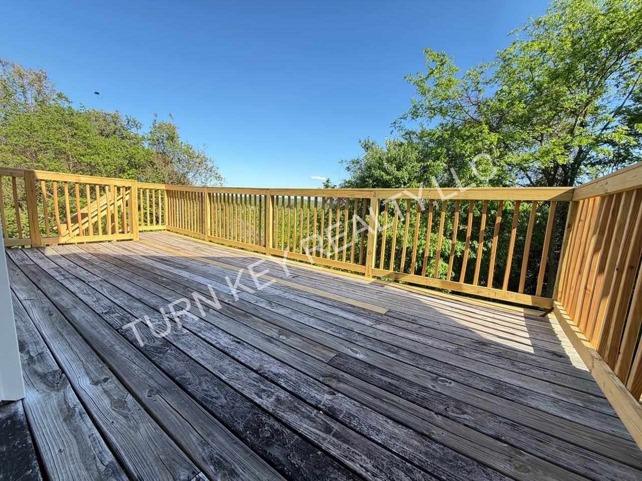 6373 Legacy Ln - Photo 4 of 32