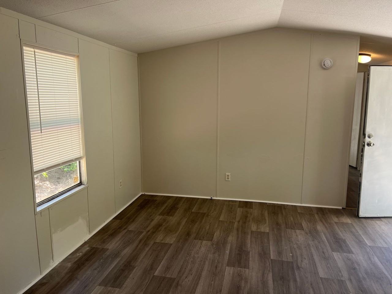 59 Lake Shore Dr - Photo 4 of 7