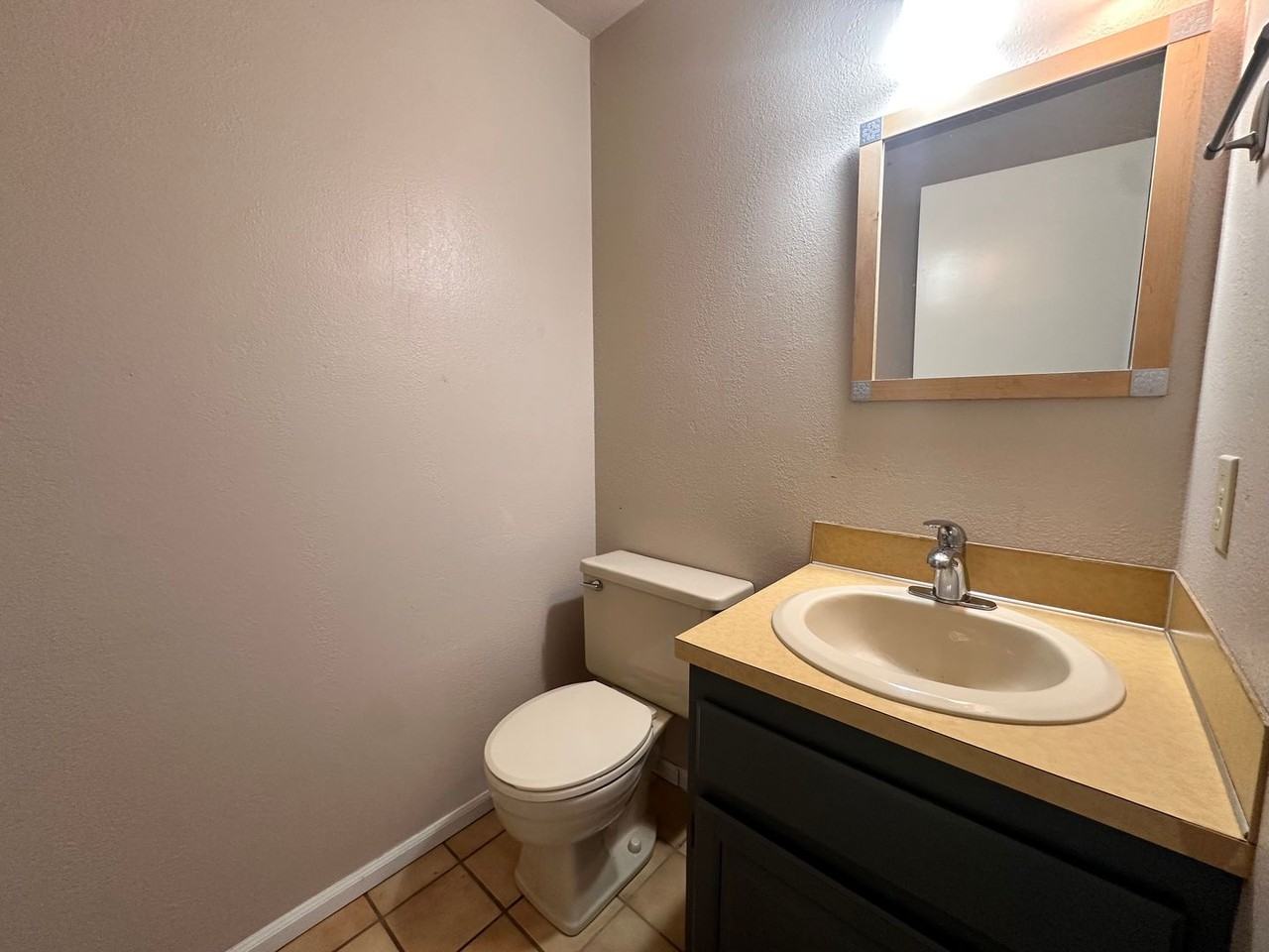 811 141st Pl Se - Photo 7 of 18