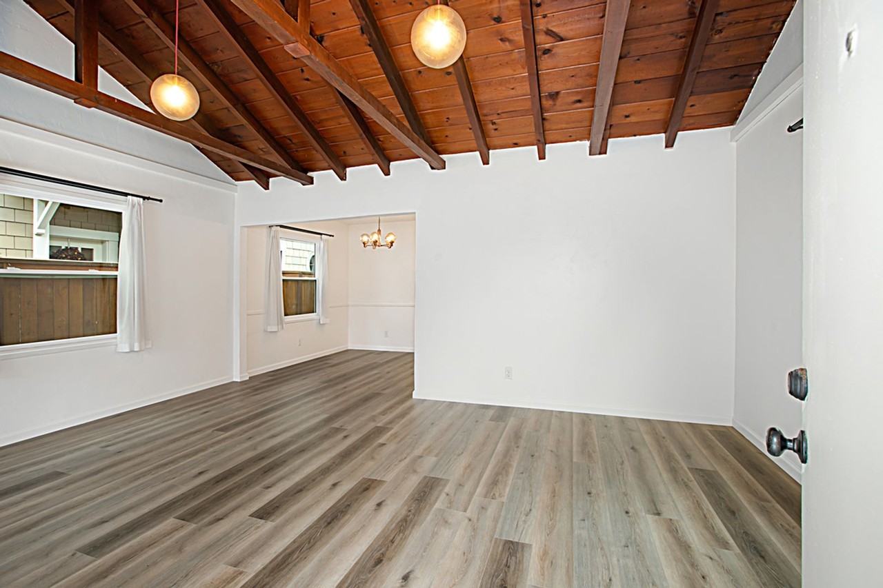 233 G Ave - Photo 4 of 21