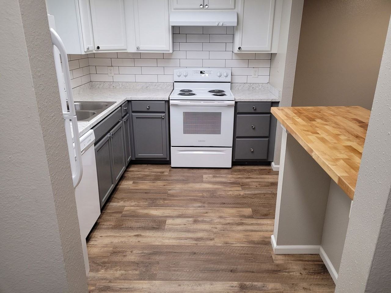 Orleans Street Apartments - Photo 3 of 20