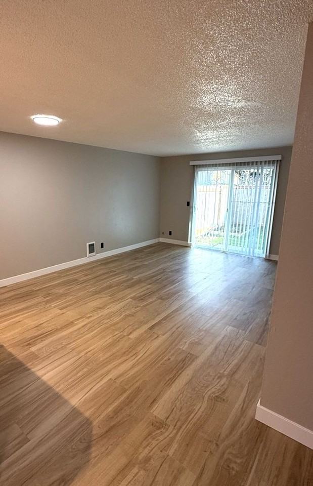 Orleans Street Apartments - Photo 7 of 20