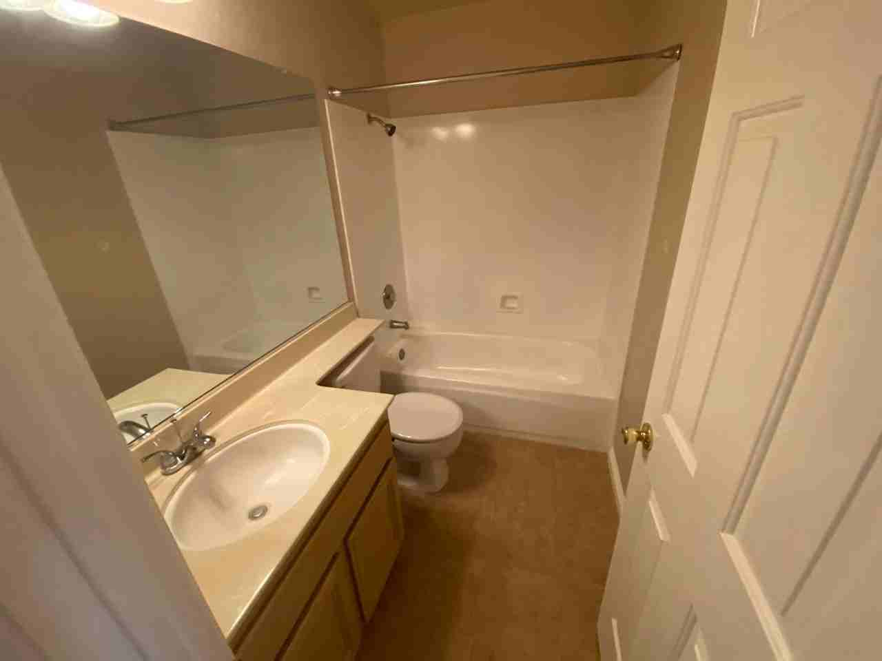 5026 Elgin Woods Ct - Photo 3 of 22