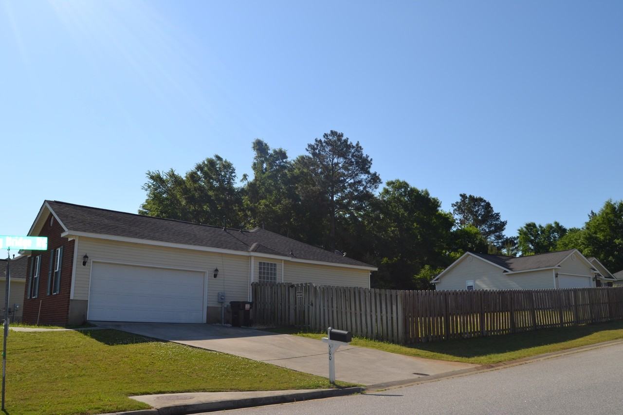 500 Stirling Bridge Rd - Photo 2 of 9