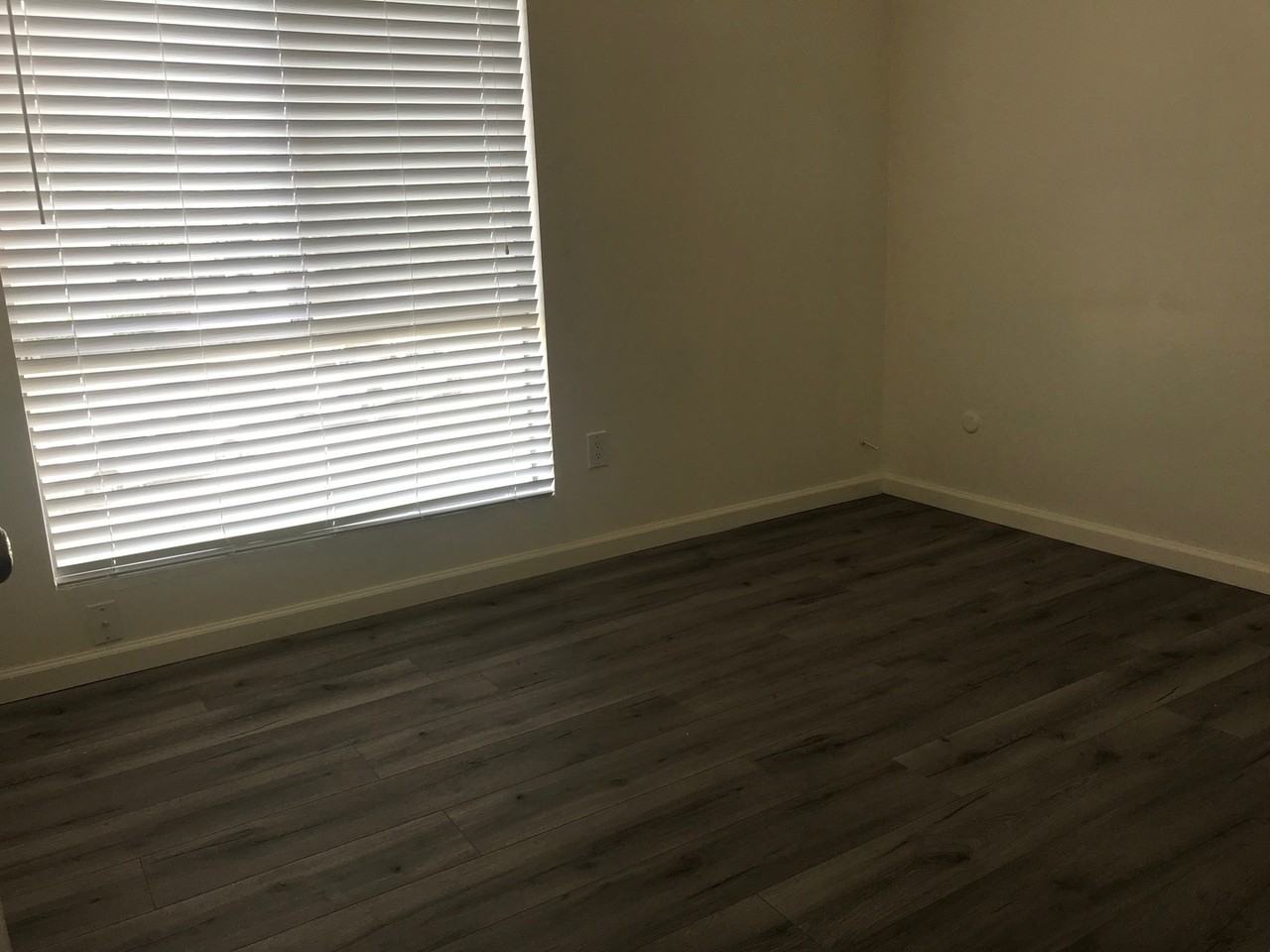 5912 Almendra Ct #B - Photo 6 of 10