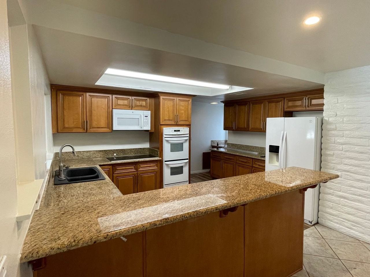 18220 Verano Dr - Photo 4 of 7