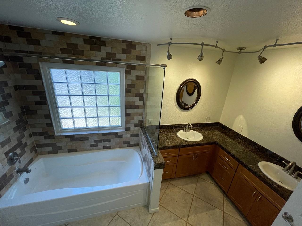 18220 Verano Dr - Photo 7 of 7