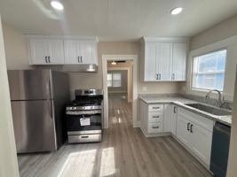 featured image of 706 E 12th St