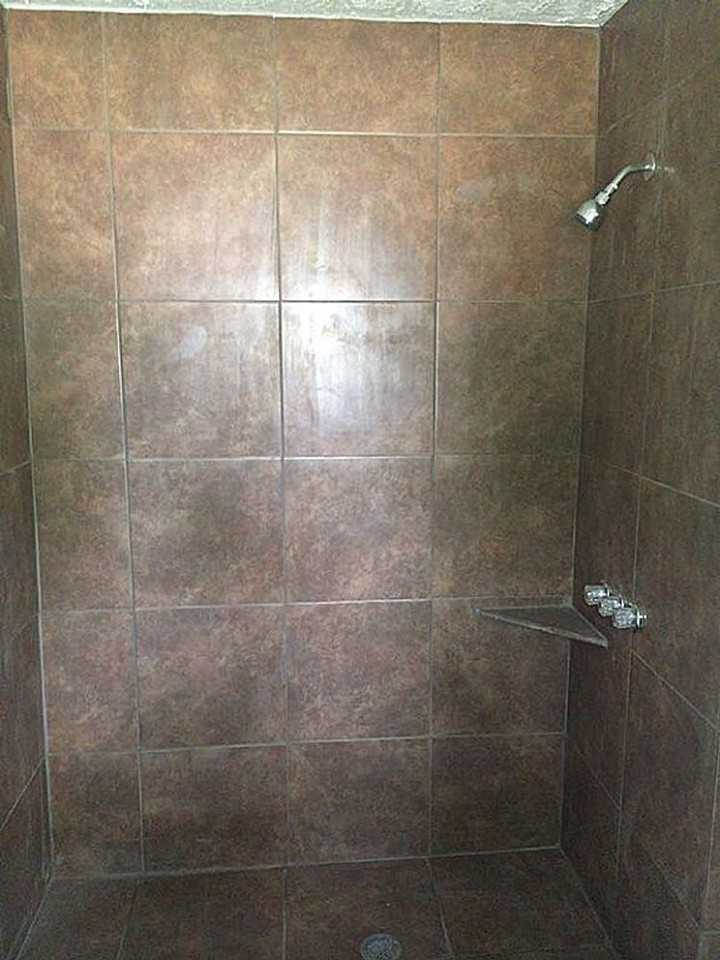 102 N Avenue C - Photo 4 of 4