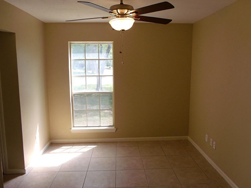 3515 Hidden Pines Dr - Photo 6 of 25