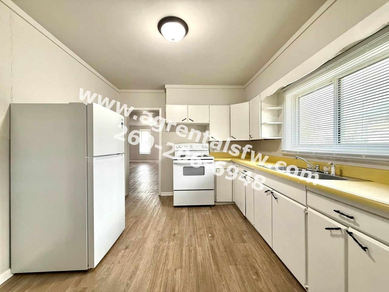 1823 High St - Photo 2 of 15