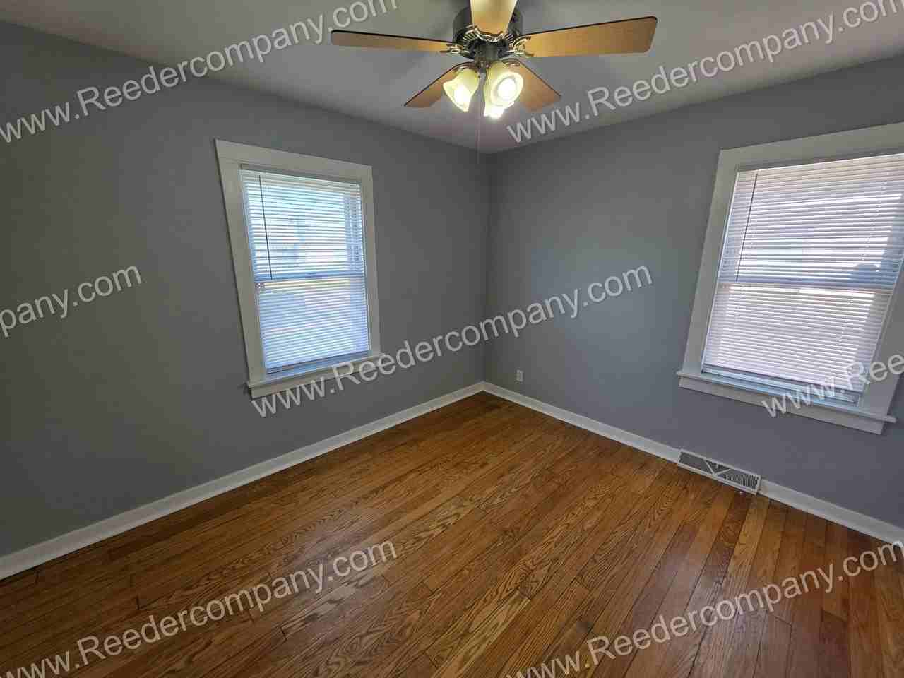 6821 Woodmar Ave - Photo 5 of 15