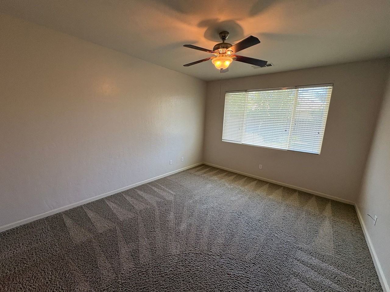 6251 W Perez Ave - Photo 6 of 36