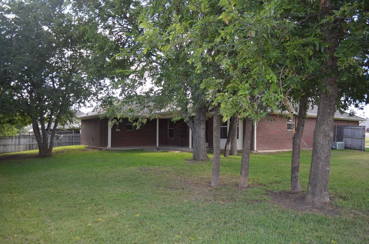 303 Grizzly Trl - Photo 5 of 22