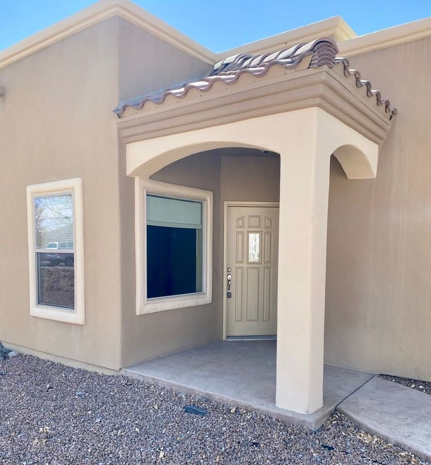 4226 Tres Ninos #B - Photo 4 of 26