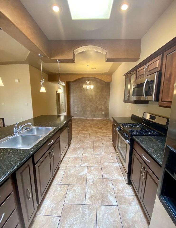 4226 Tres Ninos #B - Photo 7 of 26