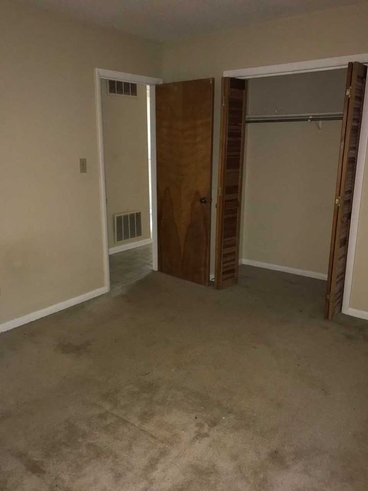 519 E J St - Photo 3 of 14