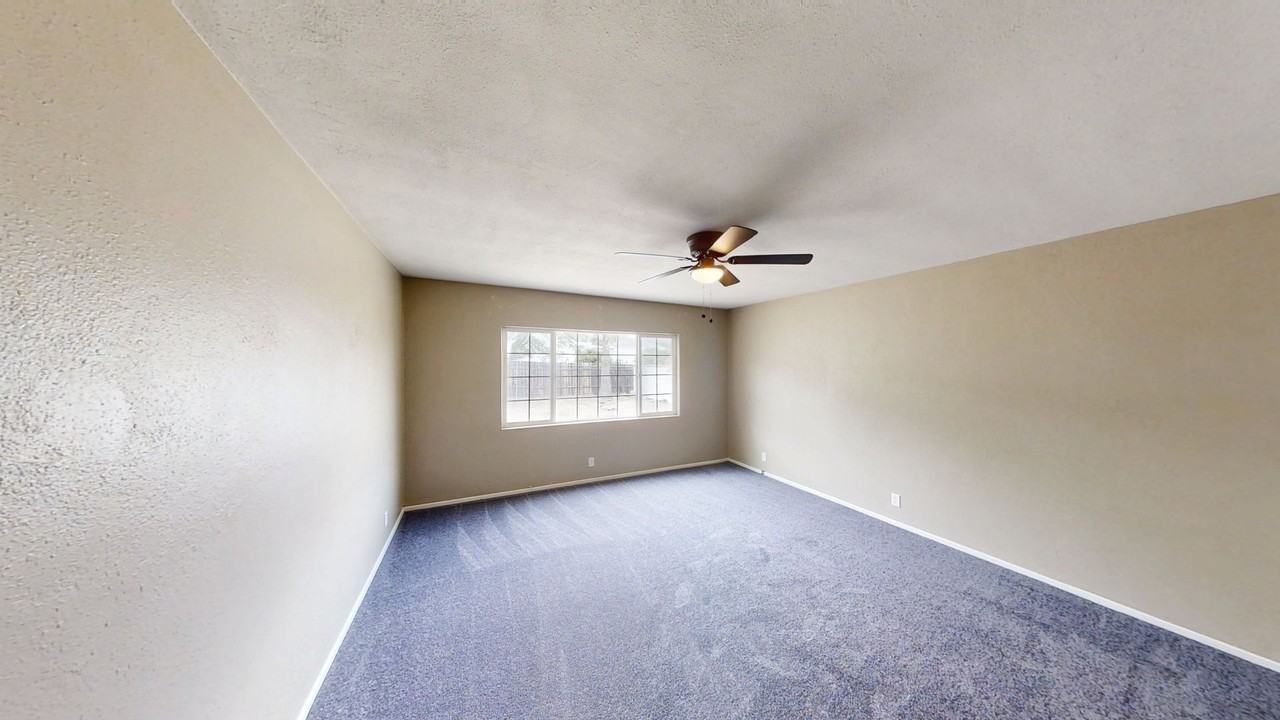 359 Santa Rita Pl - Photo 5 of 12