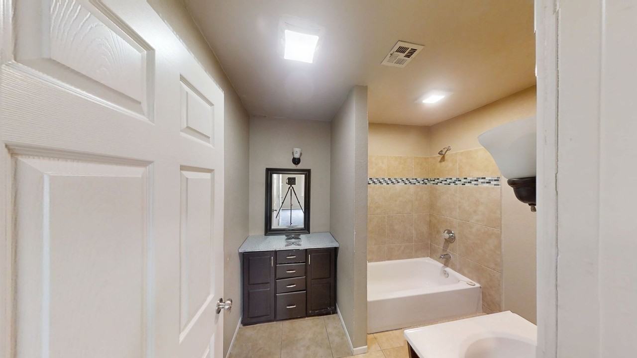 359 Santa Rita Pl - Photo 6 of 12