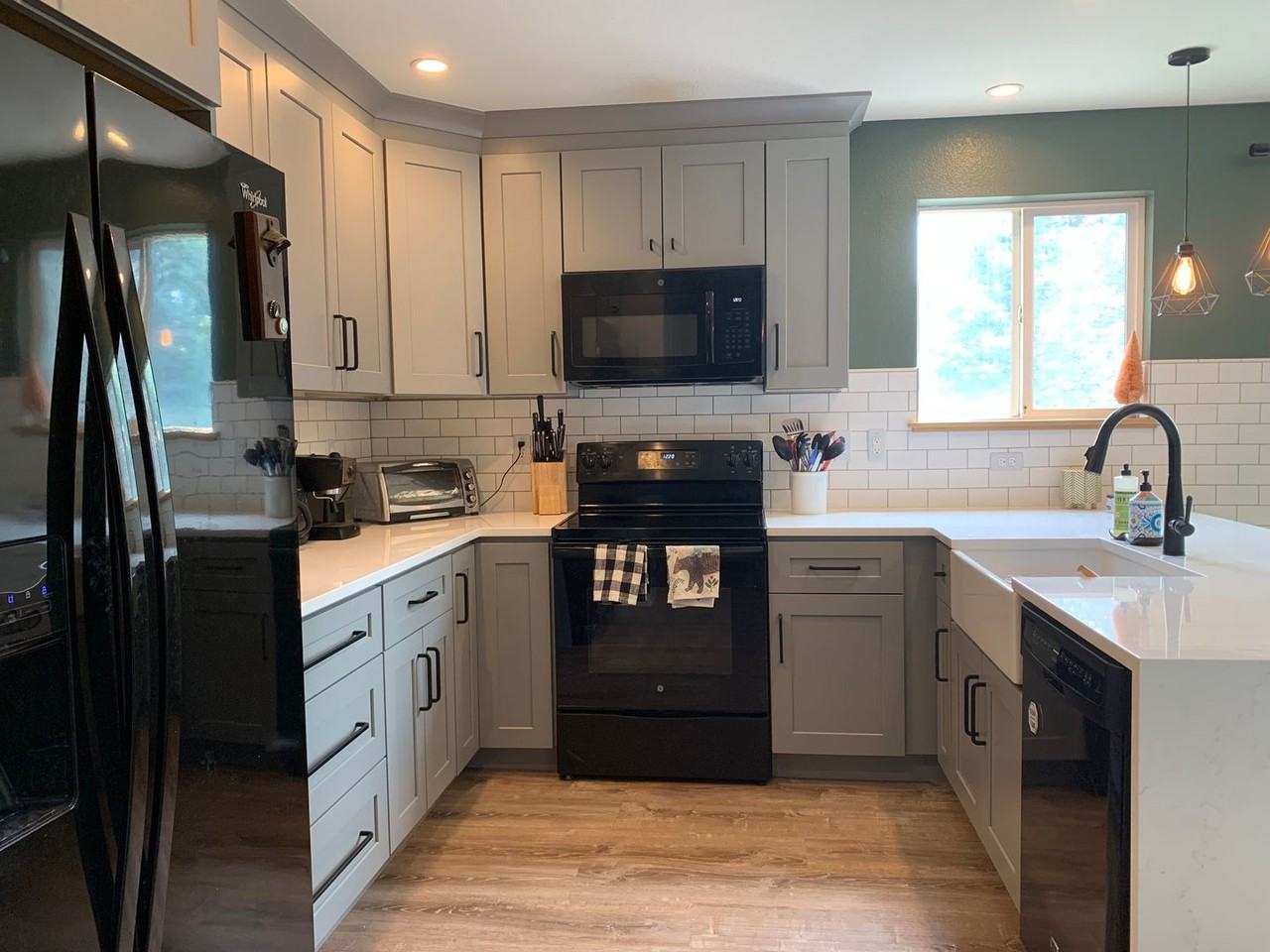 445 Conrad Dr - Photo 3 of 17