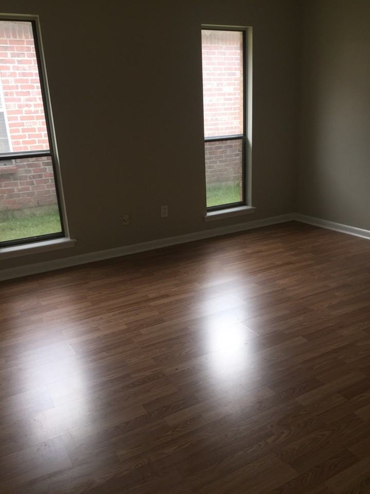 134 Sandest Dr - Photo 4 of 13