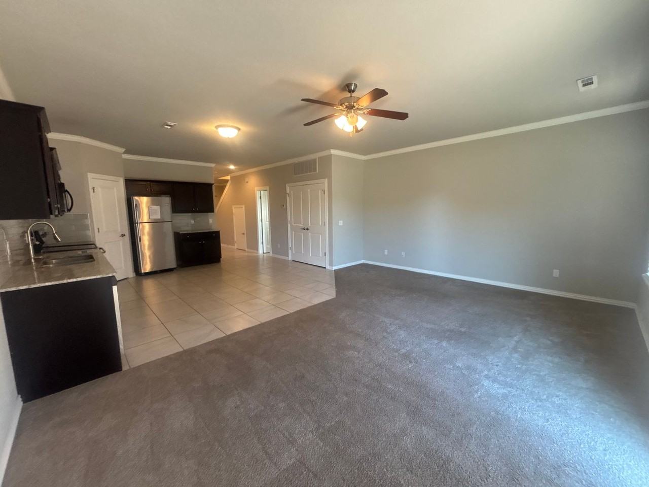 2745 W Kilimanjaro Way - Photo 3 of 21