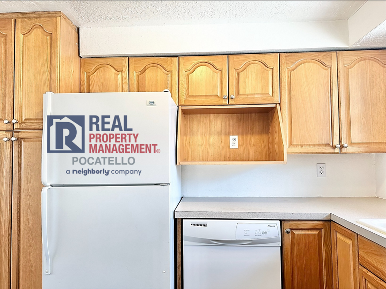 3919 Nora St - Photo 5 of 24