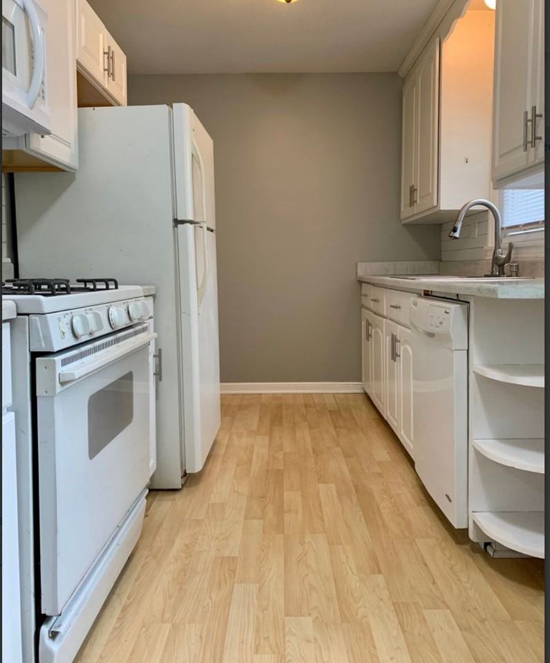 3815 Xenia Ave N - Photo 2 of 10