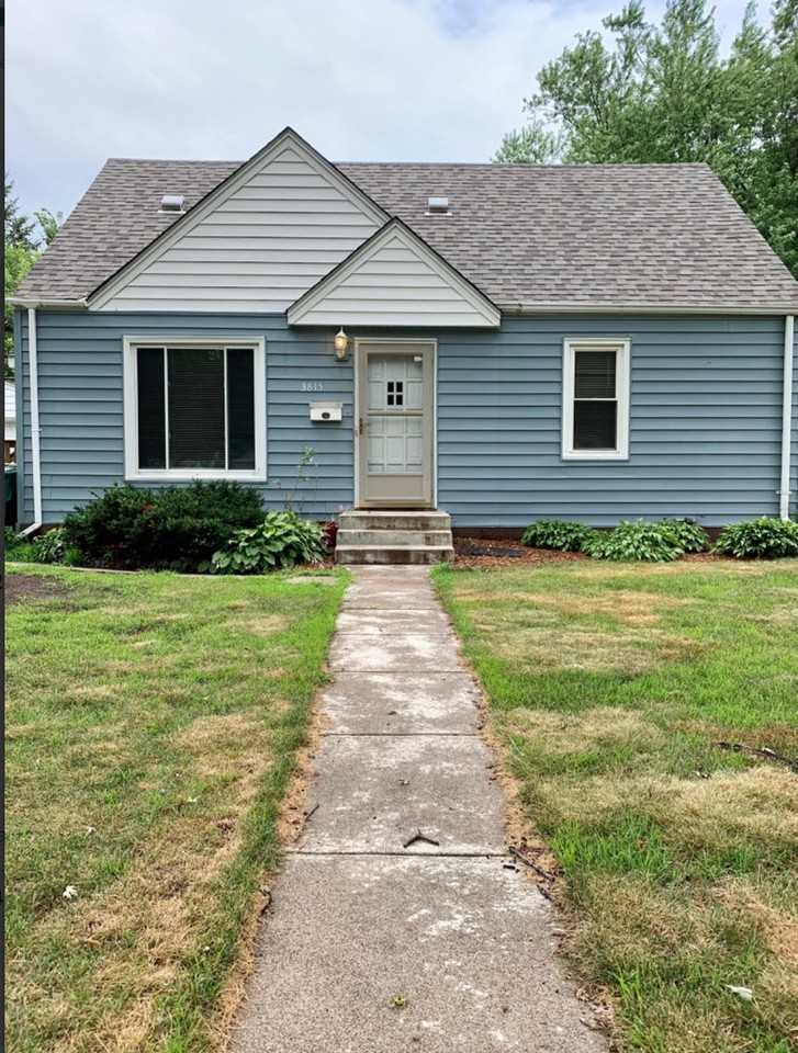 3815 Xenia Ave N - Photo 6 of 10