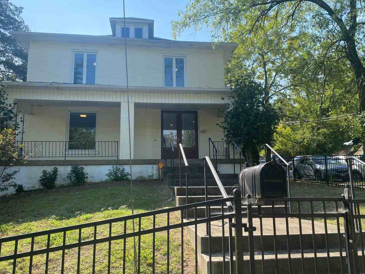 3107 Vanderbilt Pl - Photo 2 of 26