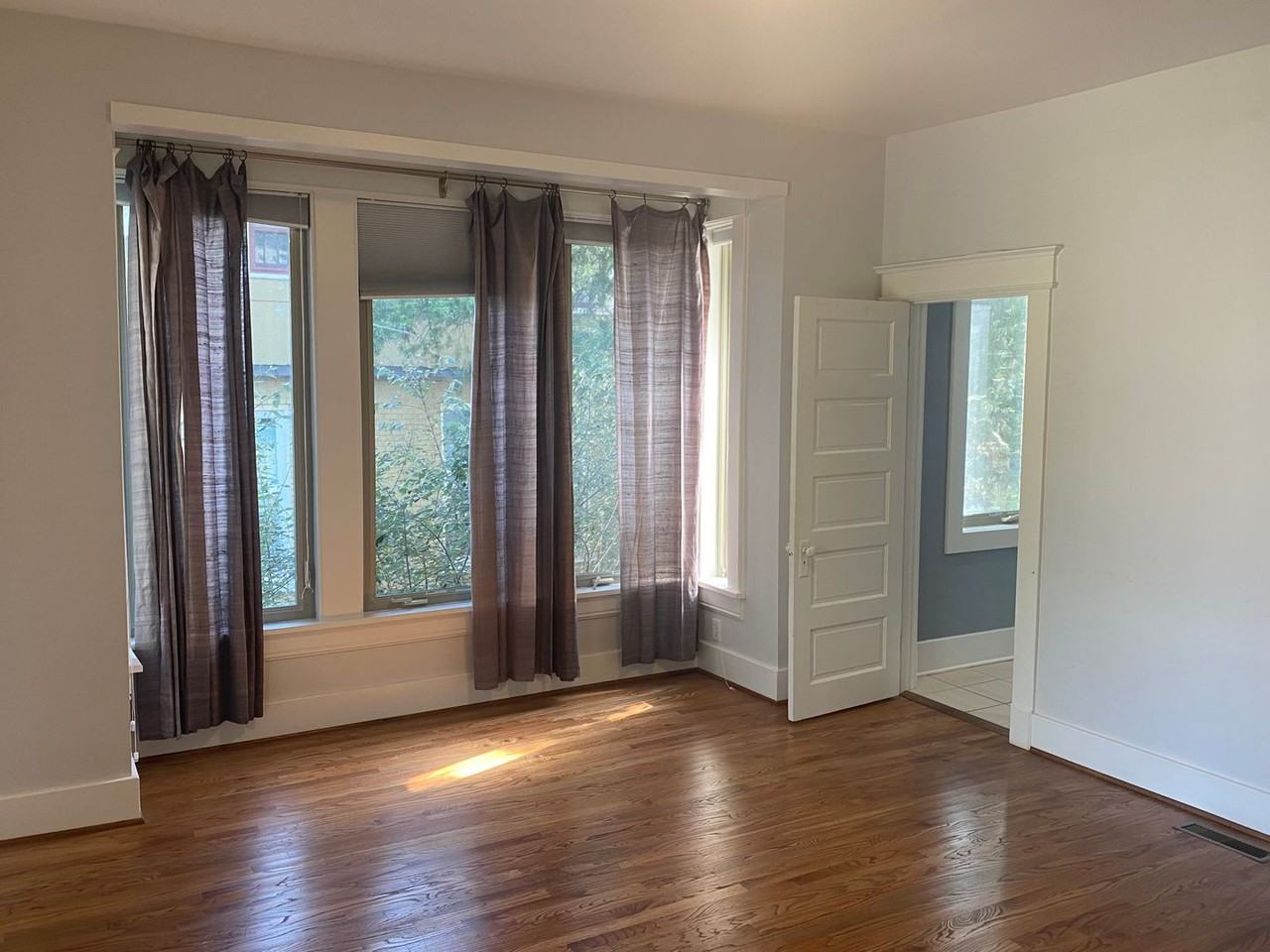 3107 Vanderbilt Pl - Photo 5 of 26