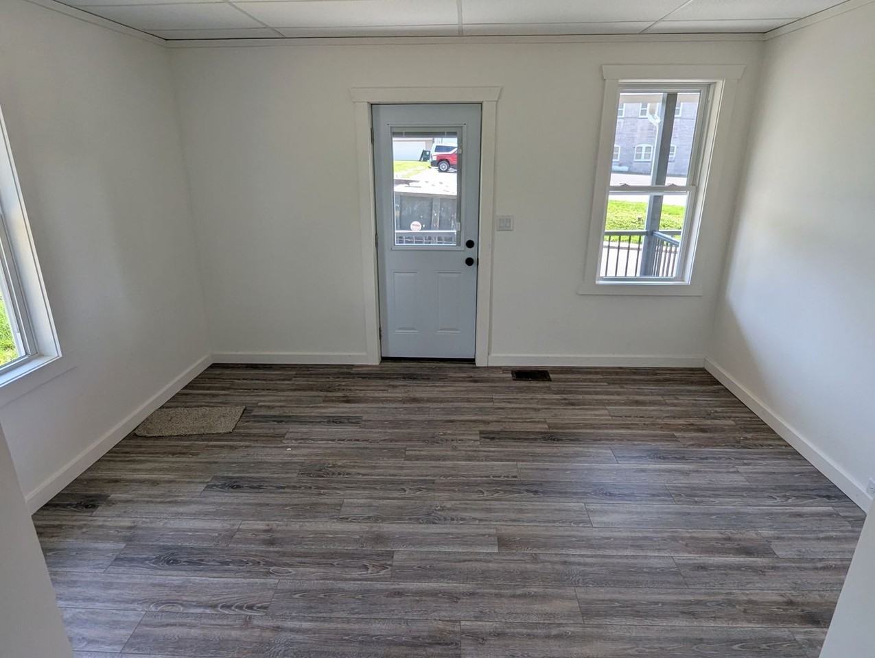 56 Penn St - Photo 3 of 19