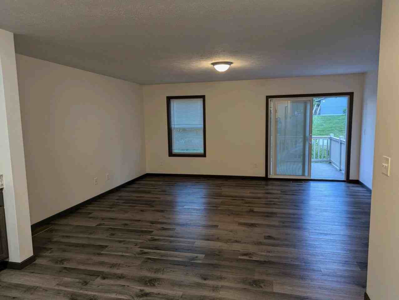 585 Birch Hill Dr #30 - Photo 2 of 9