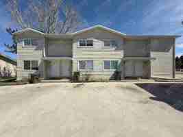 featured image of 1409 E 12th St