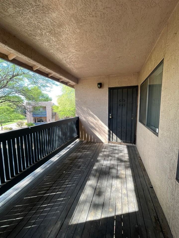 8080 E Speedway Blvd #304 - Photo 2 of 11