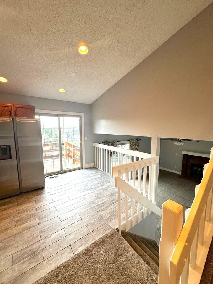 6430 Amethyst Ct - Photo 4 of 21