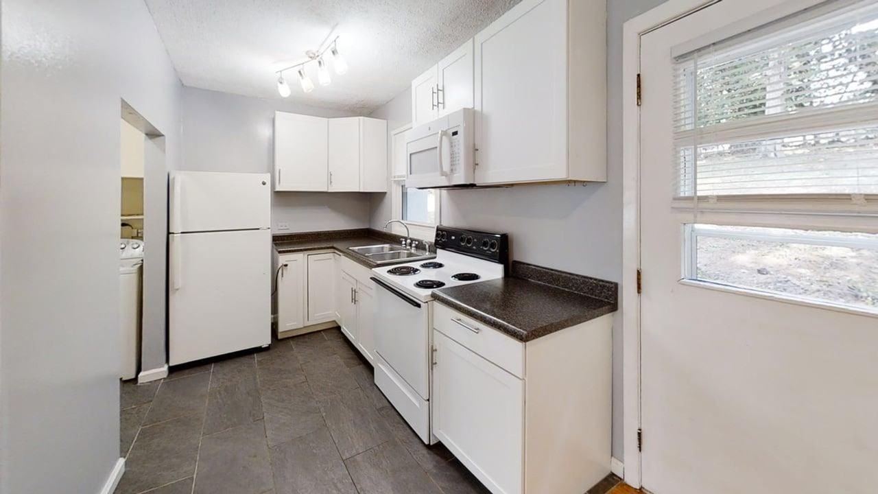 1107 River Ct - Photo 6 of 26