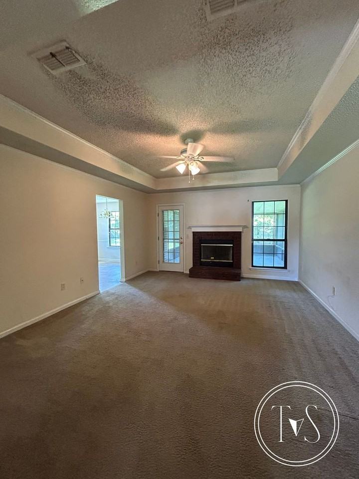 109 Larkin Ct - Photo 7 of 16