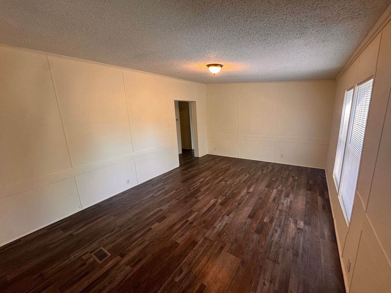 190 Fenton Rd - Photo 2 of 7