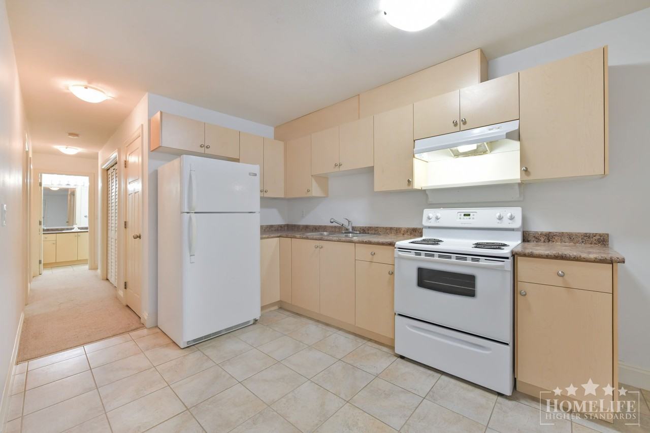 6129 148 St - Photo 6 of 18