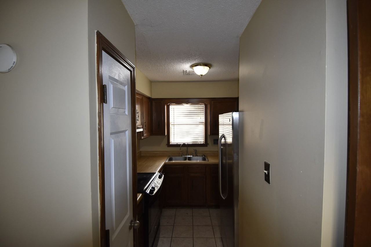 8270 Glen Rock Cv - Photo 5 of 14