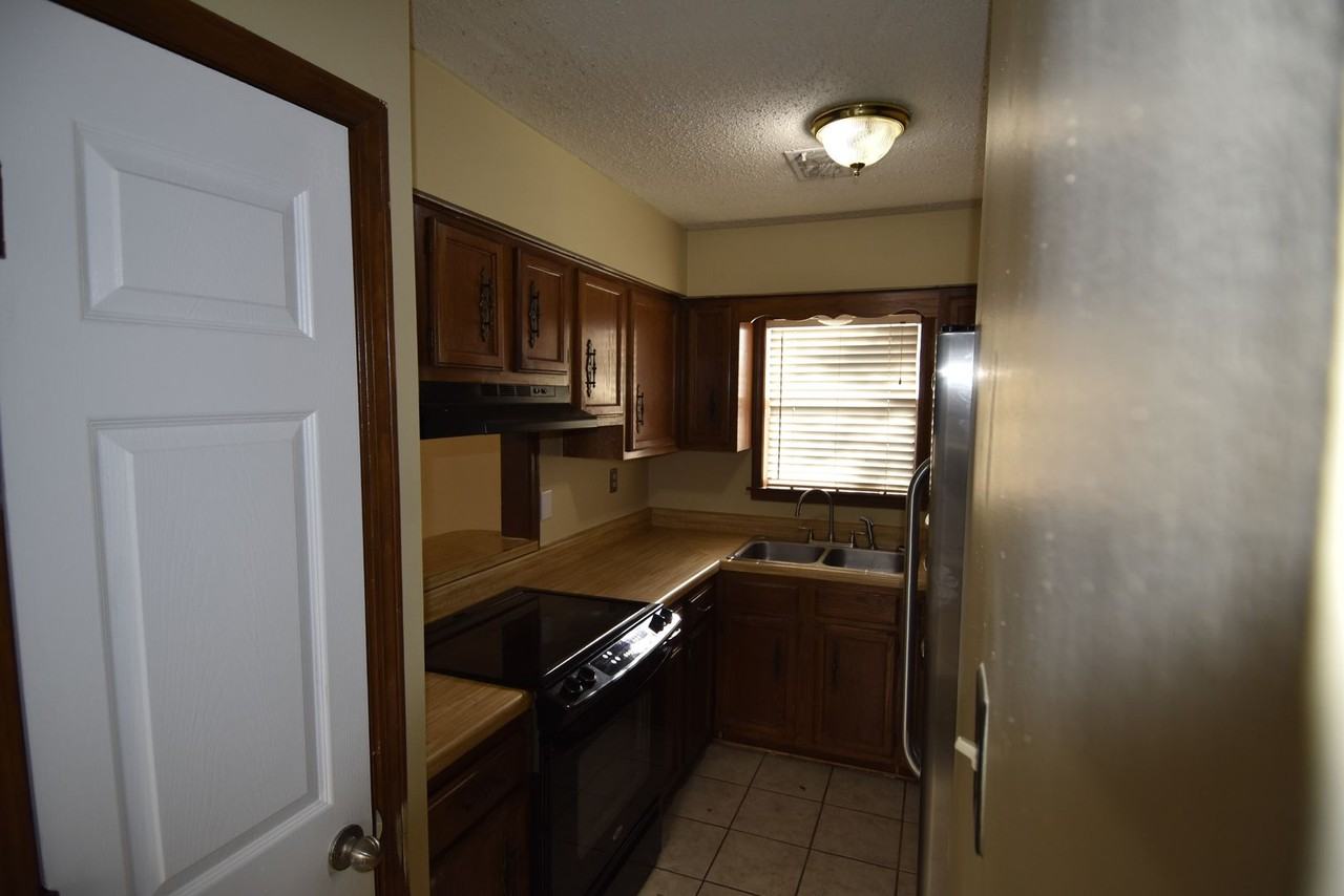 8270 Glen Rock Cv - Photo 6 of 14