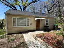 featured image of 504 N 8th St