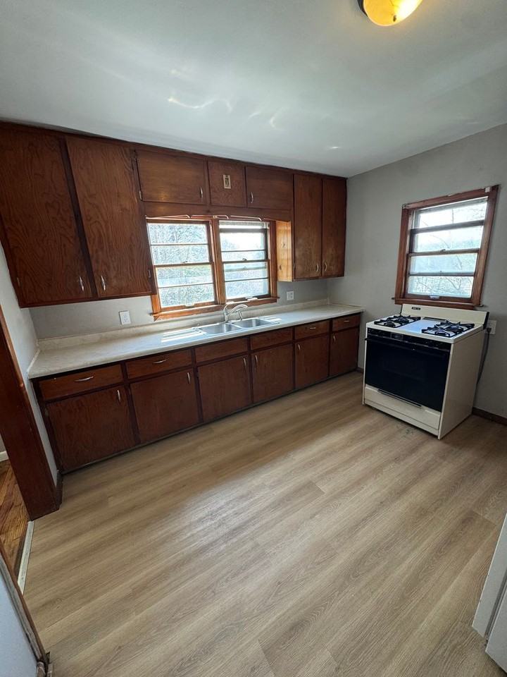 504 N 8th St - Photo 7 of 7