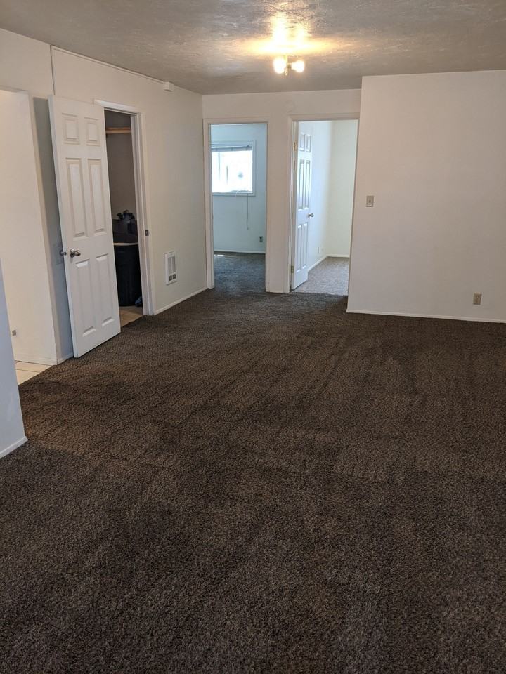 Galaxy Apartments - Photo 4 of 4