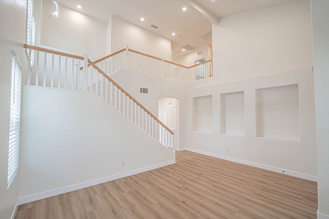 19730 Byrne Pl - Photo 4 of 45