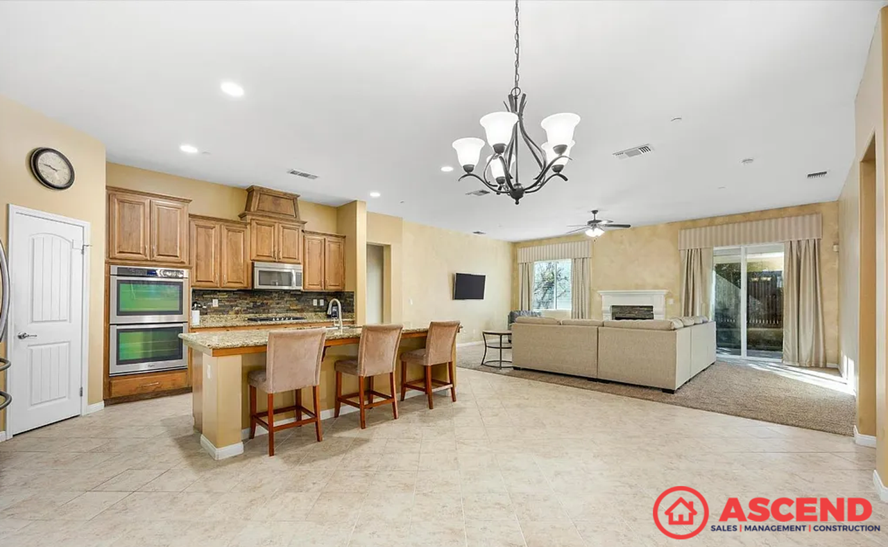 10611 Midge Dr - Photo 3 of 20