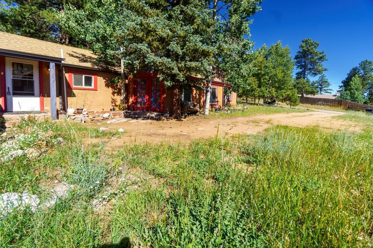 1021 W South Ave - Photo 3 of 22